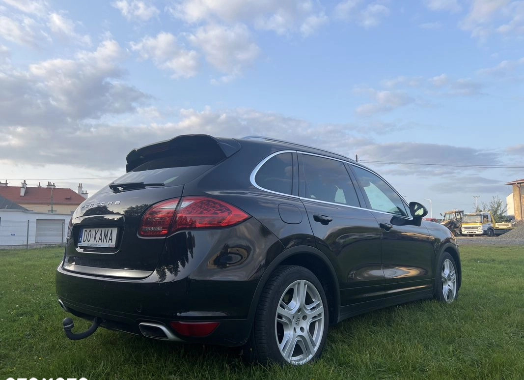 Porsche Cayenne cena 95500 przebieg: 269000, rok produkcji 2012 z Puławy małe 497